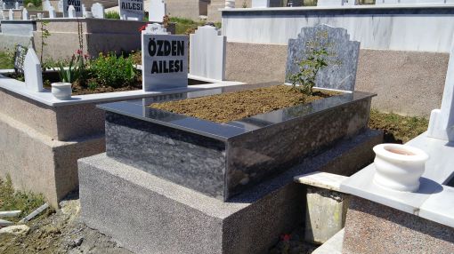  siyah mermer kademe üstü siyah