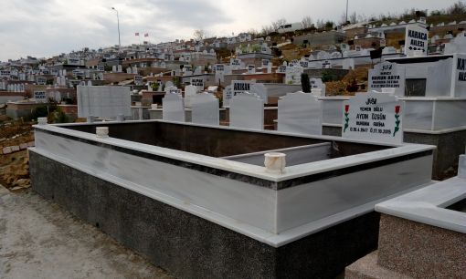  derecik mezarlığı 5 kişilik mezar 