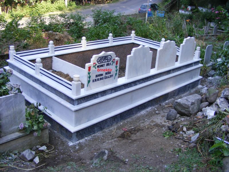 4- kişilik 3 kademeli örnek mezar